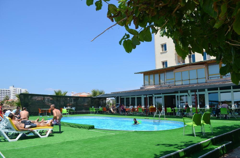 Alder Hotel Айвалык Экстерьер фото